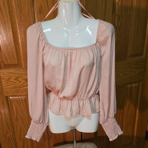 She + Sky Blush Pink Cropped Off Shoulder Long Sleeve Blouse - Picture 3 of 16